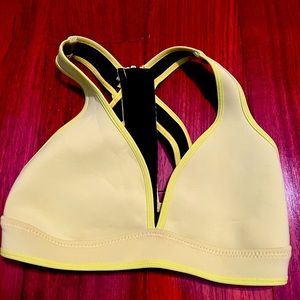 Roxy bikini top size L